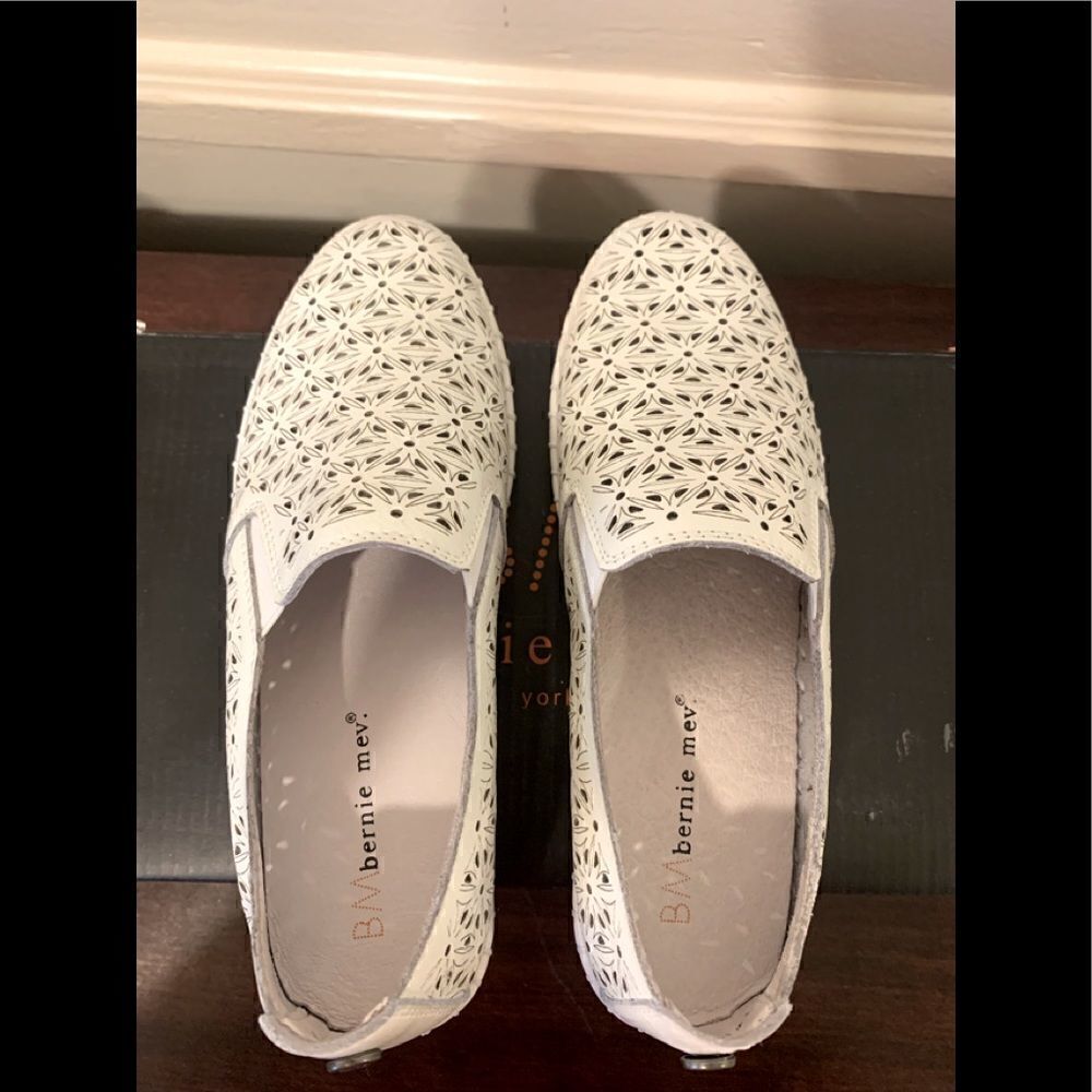 Bernie mev Women’s soft leather upper/ lining slip on sneaker Sz 36, NIB - Picture 6 of 8